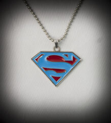 Дамски медальон на Superman на Топ цена