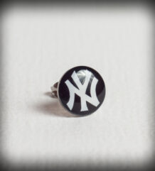 Обеца за ухо New York Yankees 9.6 мм. с лого NY