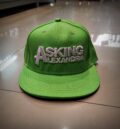 Наситено зелена шапка с права козирка Asking Alexandria с бяла релефна бродерия