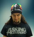Зимна мъжка шапка Bob Marley в Rasta цветове с лика на певеца