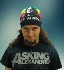 Зимна мъжка шапка Bob Marley в Rasta цветове с лика на певеца
