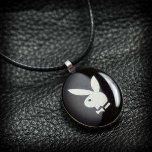 Унисекс медальон с логото на Playboy кабошон