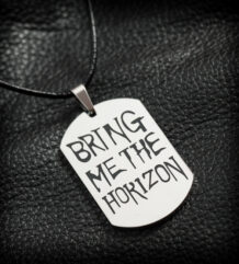 Плочка на Bring Me The Horizon от стомана