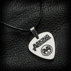 стоманено колие перце Asking Alexandria от медицинска стомана върху черна кожа