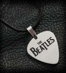 Медальон с перце за китара на Beatles