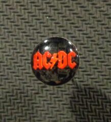 Метална обеца за ухо с лого на AC/DC 9.6мм със закопчаване на винт