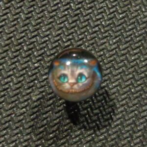 Обеца за ухо с готик котка