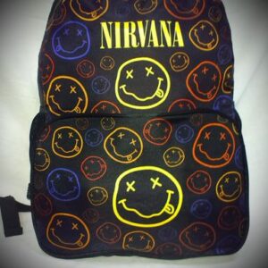 Черна тийнейджърска раница за училище с жълт надпис Nirvana и цветни емотикони