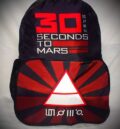 Черна евтина раница за училище с червен надпис 30 Seconds to Mars и триъгълен графичен символ