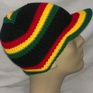 Ръчно плетена зимна шапка Rasta с козирка в ямайски цветове