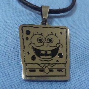 Медальон Спондж Боб SpongeBob SquarePants от медицинска стомана върху син текстилен фон