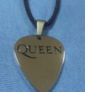 Медальон перце за китара на Queen
