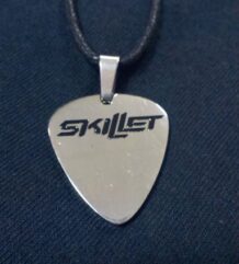 Стоманен медальон перце на Skillet