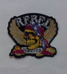 Везана рокерска нашивка Rebel с череп, кърпа и златни крила