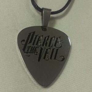 Стоманен медальон на Pierce the Veil