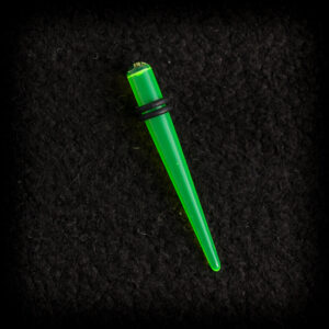 Електриково зелен акрилен разширител за ухо 5мм с картинка череп и ограничители