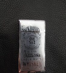 Сива газова запалка на Jack Daniels