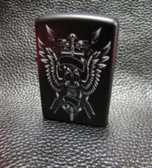 Черна бензинова запалка с картинка