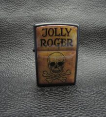 Черна запалка с черепа Jolly Roger