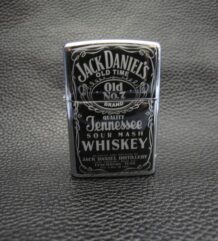 Бензинова запалка на Jack Daniels