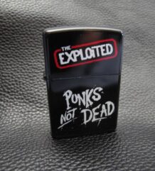 Запалка на Exploited - Punks Not Dead