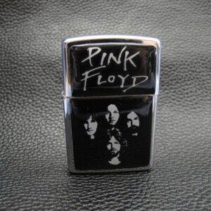 Сива запалка на Pink Floyd с групата
