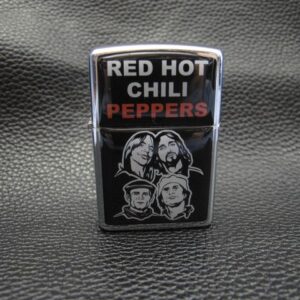 Сива запалка на Red Hot Chili Peppers