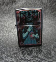 Черна бензинова запалка на BMTH с момиче