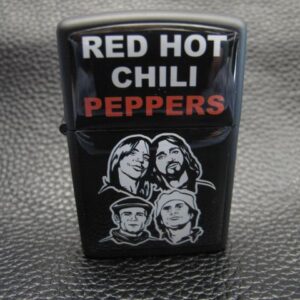 Черна запалка на Red Hot Chili Peppers