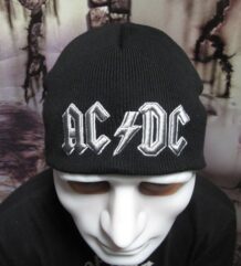 Зимна мъжка шапка AC/DC в черно със сива 3D бродерия