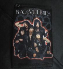 Портфейл на Black Veil Brides с групата