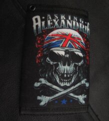Портфейл на Asking Alexandria с череп