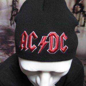 Черна зимна плетена шапка с масивна червена бродерия на AC/DC