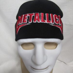 Черна зимна мъжка шапка с червена бродерия на Metallica