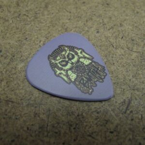 Лилаво перце за китара на BMTH с бухала - Hover Image