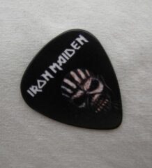 Страхотно перце за китара на Iron Maiden