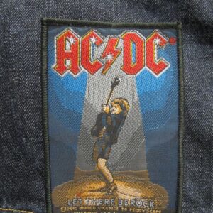 Везана рок нашивка AC/DC Let There Be Rock с Ангус Йънг