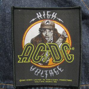 Везана рок нашивка AC/DC High Voltage с Ангус Йънг