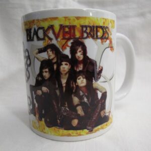 Порцеланова чаша на Black Veil Brides - Hover Image