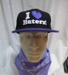 Рапърска права шапка I Love Haters Snapback в черно и лилаво с 3D бродерия