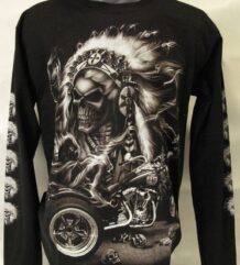 Предна част на черна фланела с дълъг ръкав Skull Rider с голяма щампа на череп и мотор