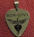 Рокерски медальон със знака на Bon Jovi