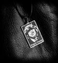 Мъжки медальон със Ангъс Йънг от AC/DC н