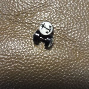 Обеца за ухо имитация на флеш с котва - Hover Image
