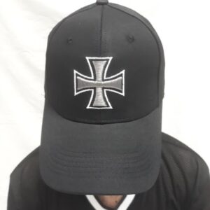 Шапка с козирка с масивна бродерия Келтски кръст - Hover Image