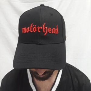 Мъжка шапка с козирка Motorhead с червена масивна бродерия