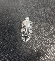 Медальон от медицинска стомана на Анонимните