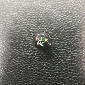 Черен акрилен флеш за ухо 10 мм с надпис Fuck Me - Hover Image