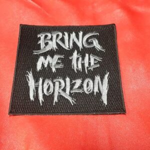 Изцяло избродирана метъл нашивка Bring Me The Horizon с логото на групата