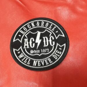Кръгла рок нашивка AC/DC Rock & Roll Will Never Die черна бродерия